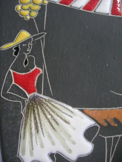 Closeup on Ruscha 1950s wall plate